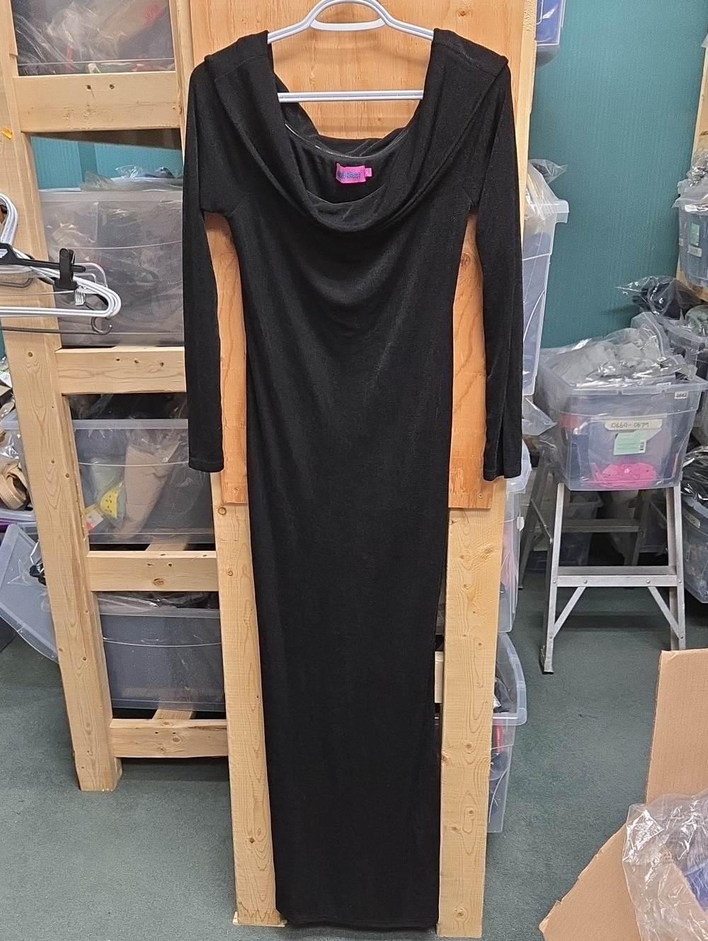 Edikted Size XL Black Off-The-Shoulder Maxi Length Long Sleeved Dress